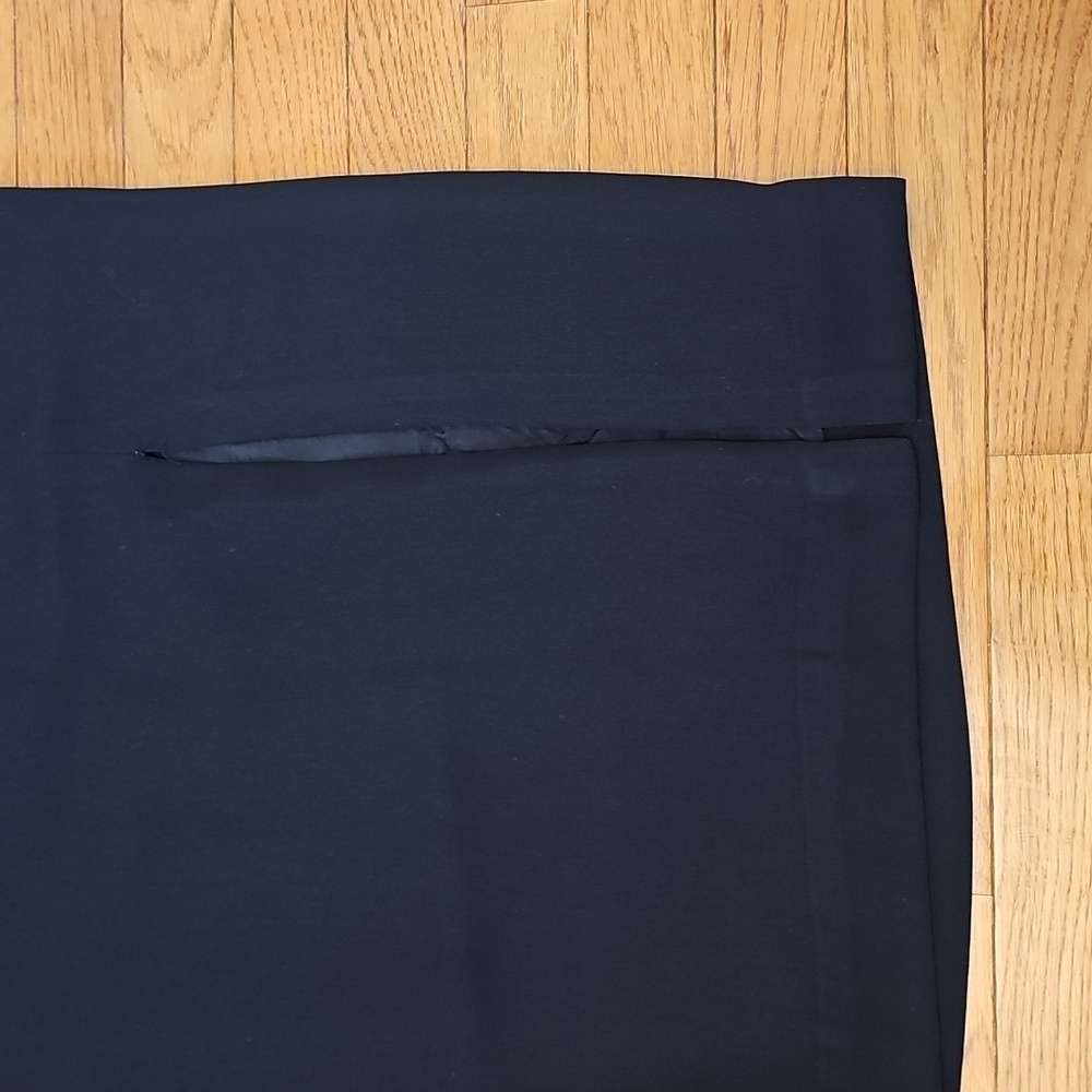 SALE! Vintage B.Moss Black Tailored Skirt - Picture 3 of 10